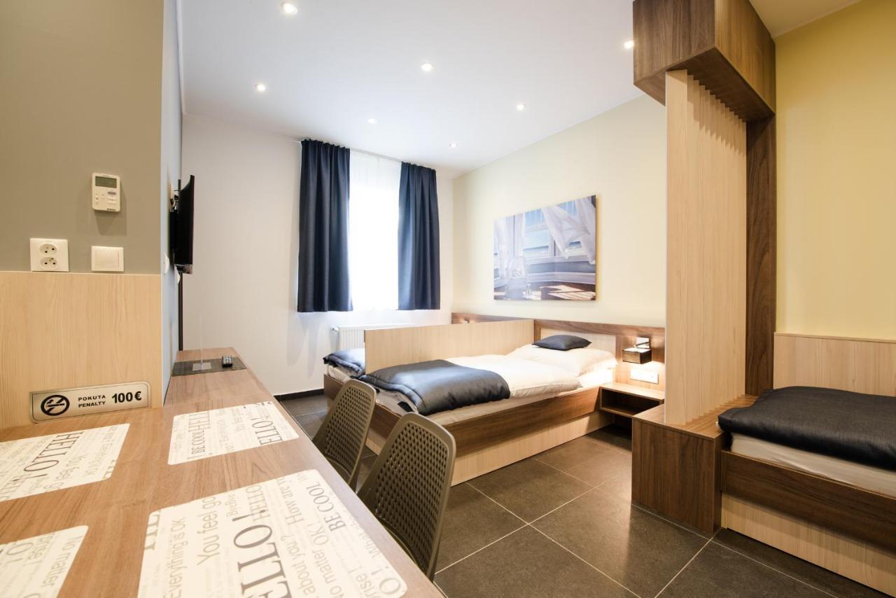 Apartments Danube Братислава Екстериор снимка
