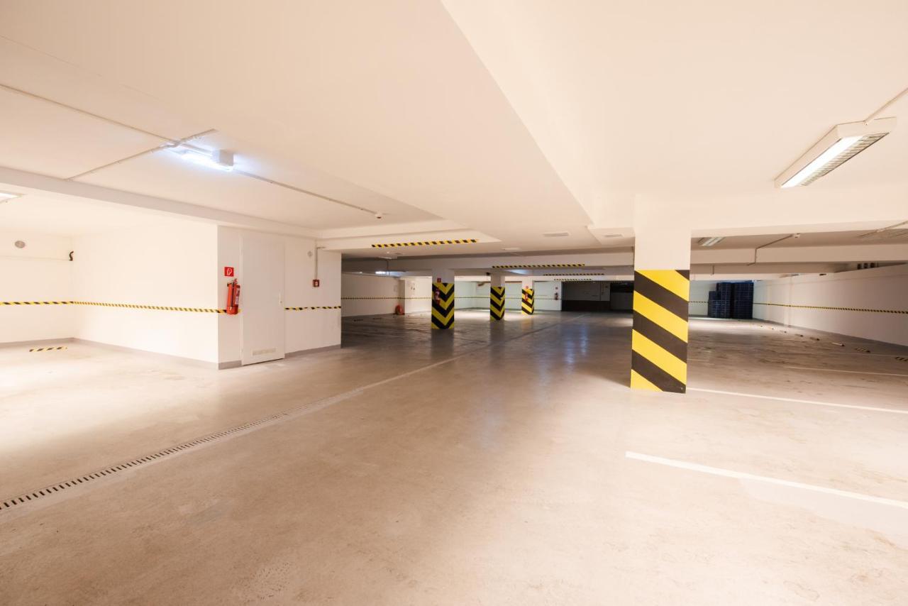 Apartments Danube Братислава Екстериор снимка