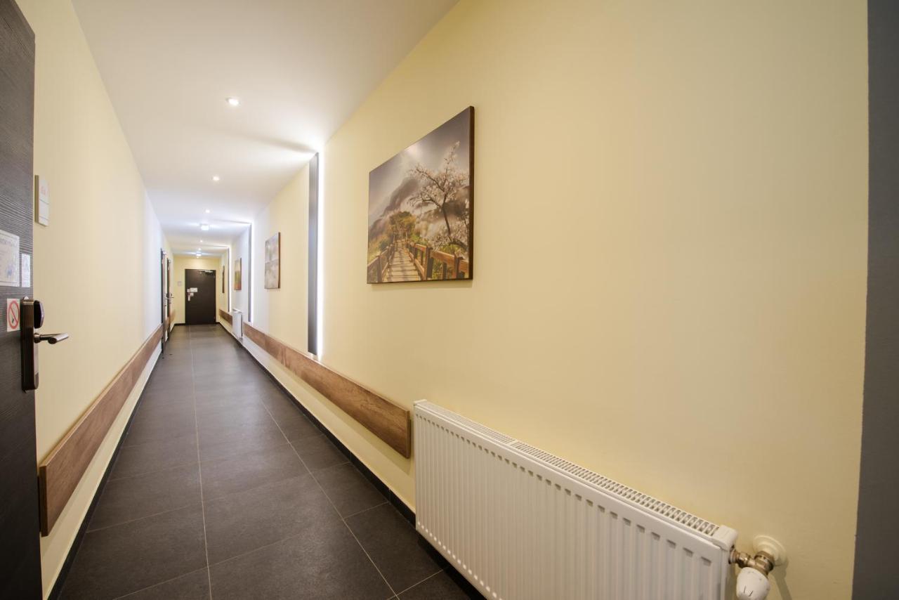 Apartments Danube Братислава Екстериор снимка