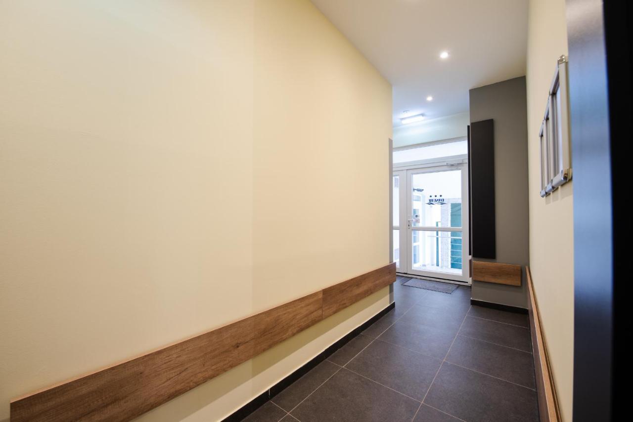 Apartments Danube Братислава Екстериор снимка
